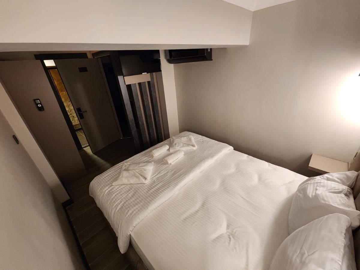 Talles City Hotel Izmir Exterior photo