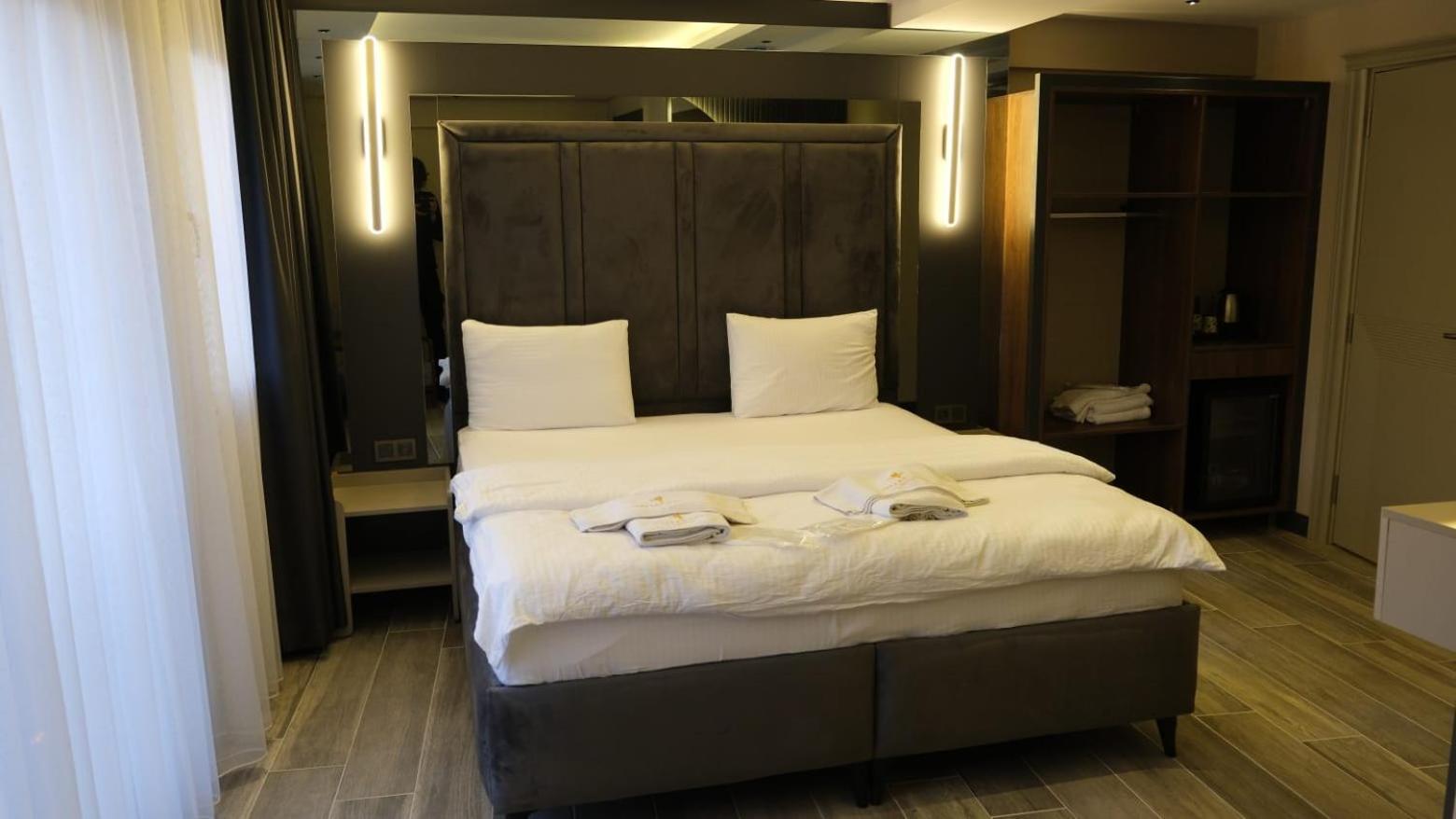 Talles City Hotel Izmir Exterior photo