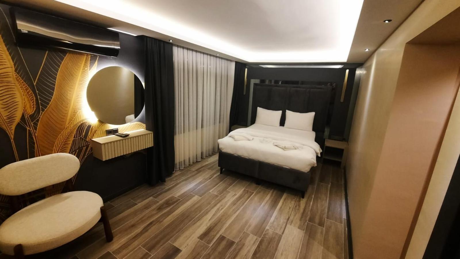 Talles City Hotel Izmir Exterior photo